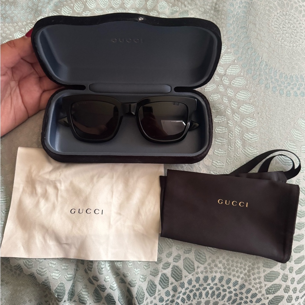 Gucci Classic Black Sunglasses